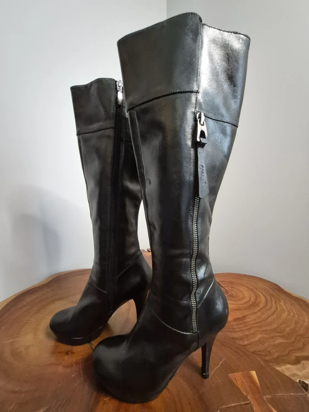 Guess Women's Teddie Tall Shaft Platform Boot Black Vintage Y2K - 8.5